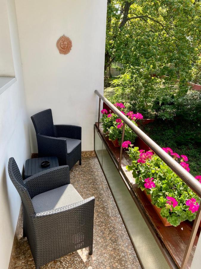 Apartment On Gellert Hill Downtown With Free Garage & Castle View Budapesta Exterior foto